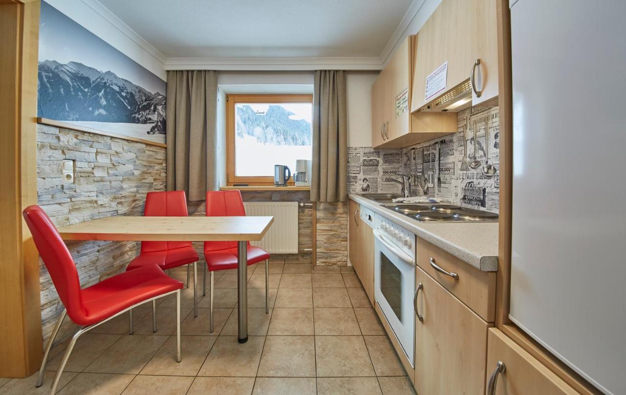 Ski & Bike Appartements Forsthaus Saalbach-Hinterglemm Exteriör bild